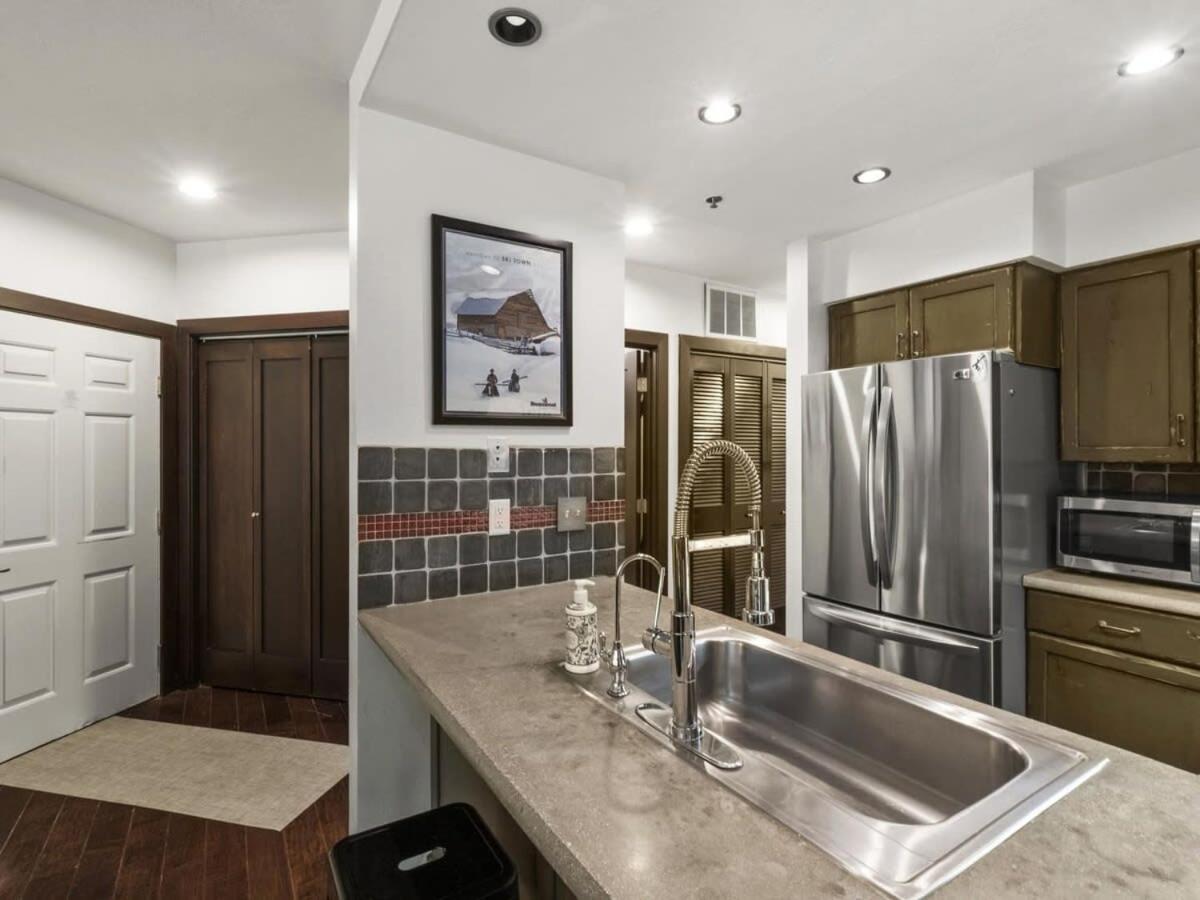 Gorgeous 1Br Steps From Lifts With Private Hot Tub Villa Park City Exterior photo