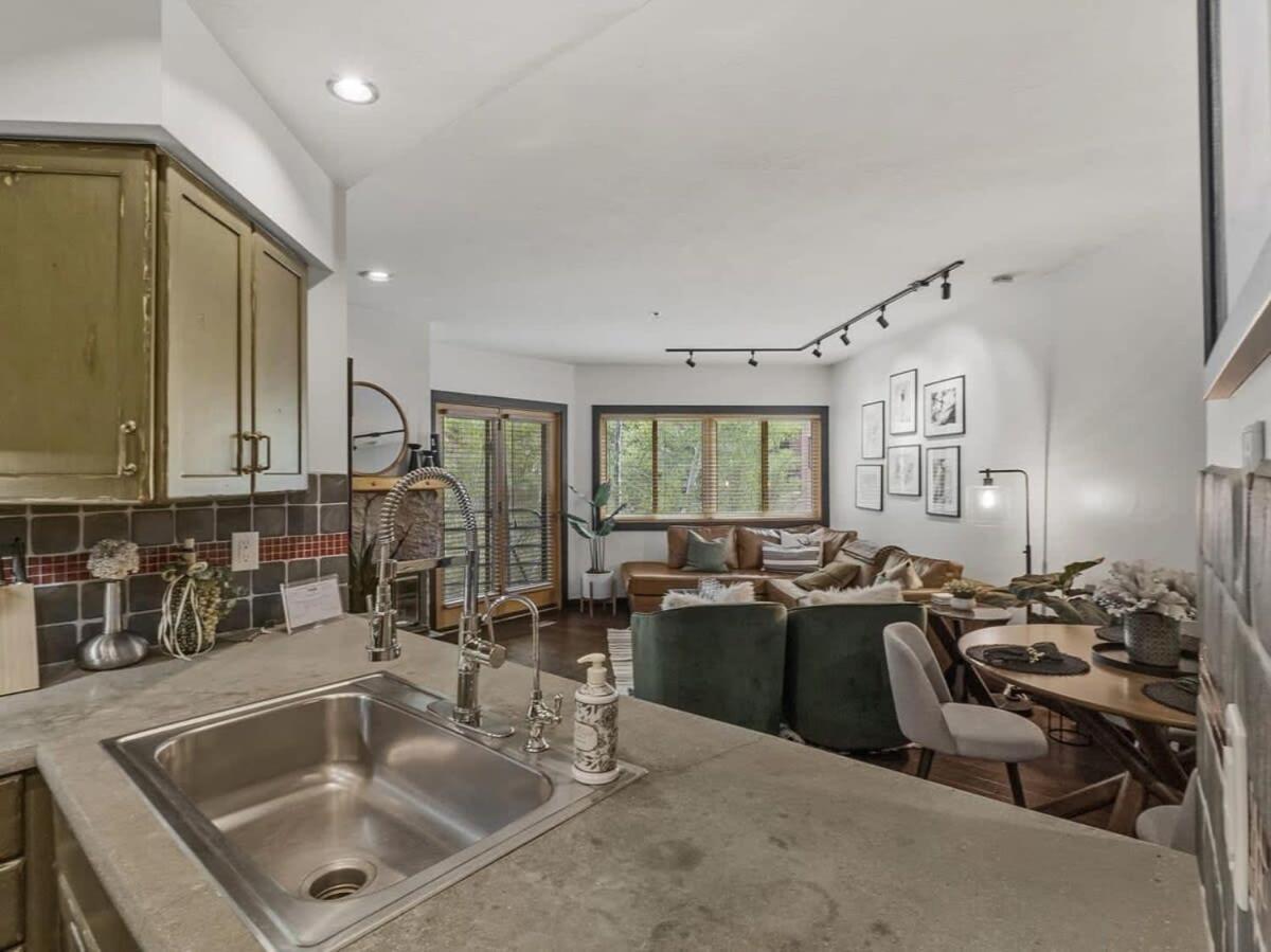 Gorgeous 1Br Steps From Lifts With Private Hot Tub Villa Park City Exterior photo